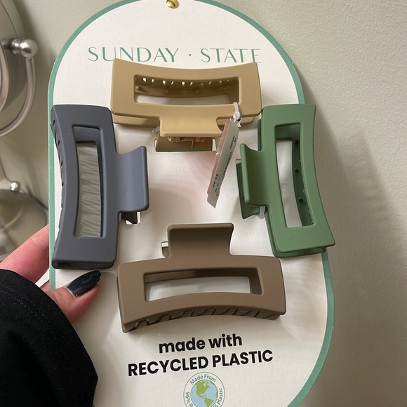 Hair accessories lot NWT and NWOT - Picture 3 of 6